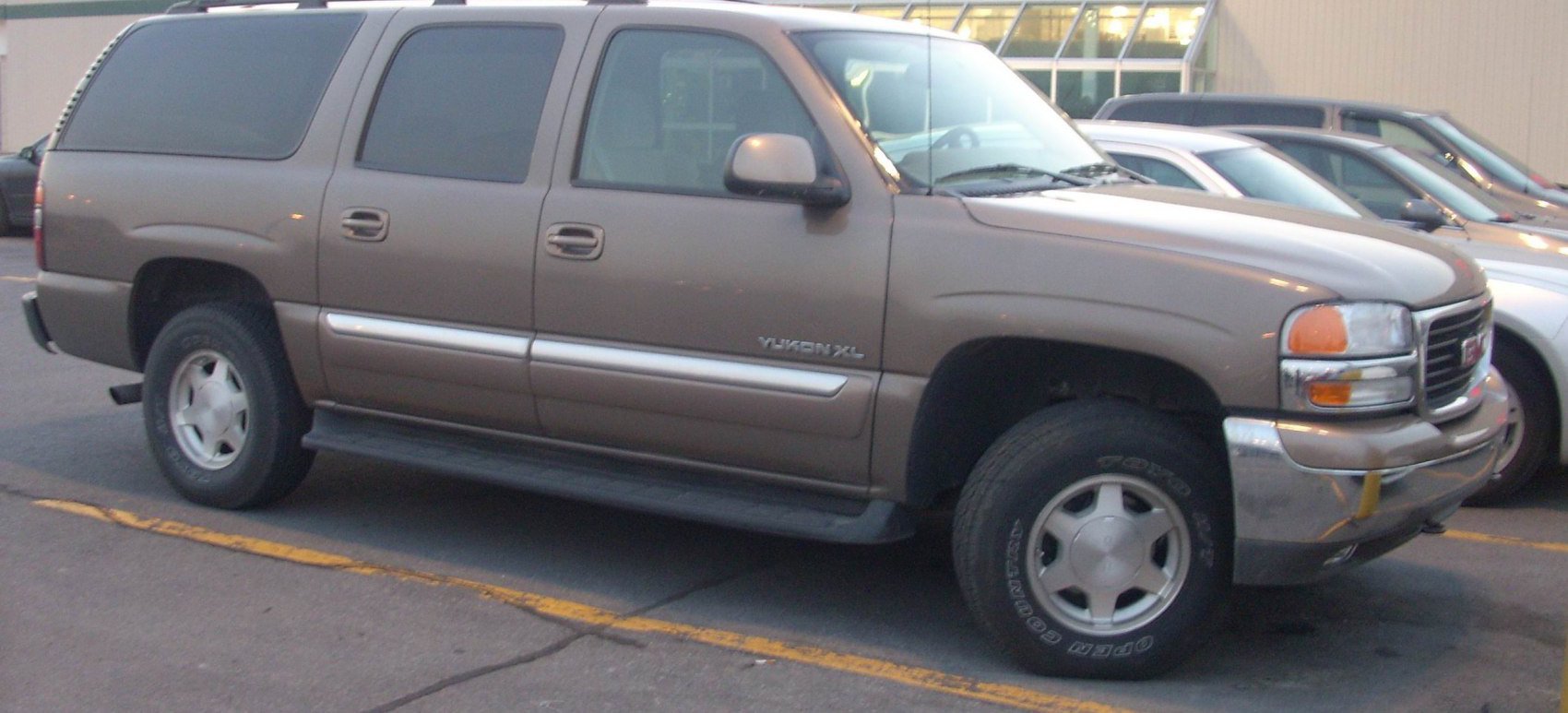 GMC Yukon technical specifications and fuel economy